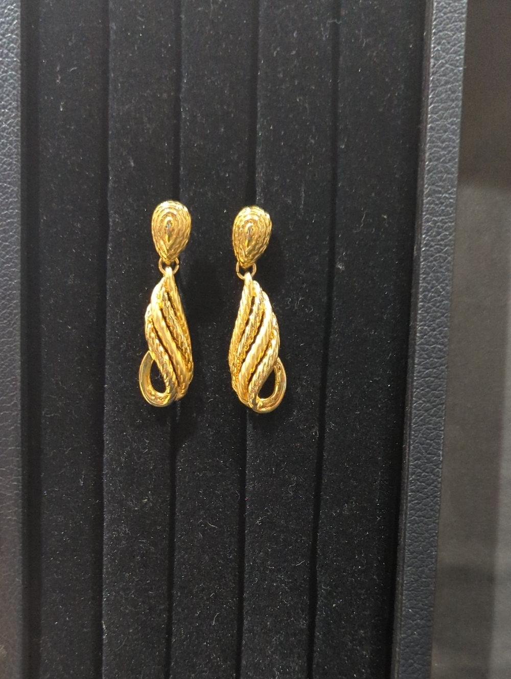 Elegant Gold Drop Twist Earrings